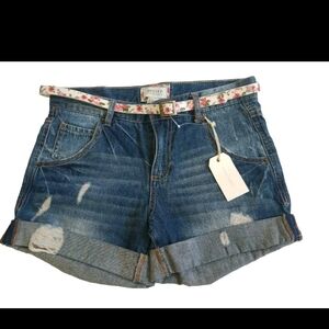 Forever 21 Womens Size 4 27 Jean Shorts New Distressed Denim Roll Cuff W/ Belt